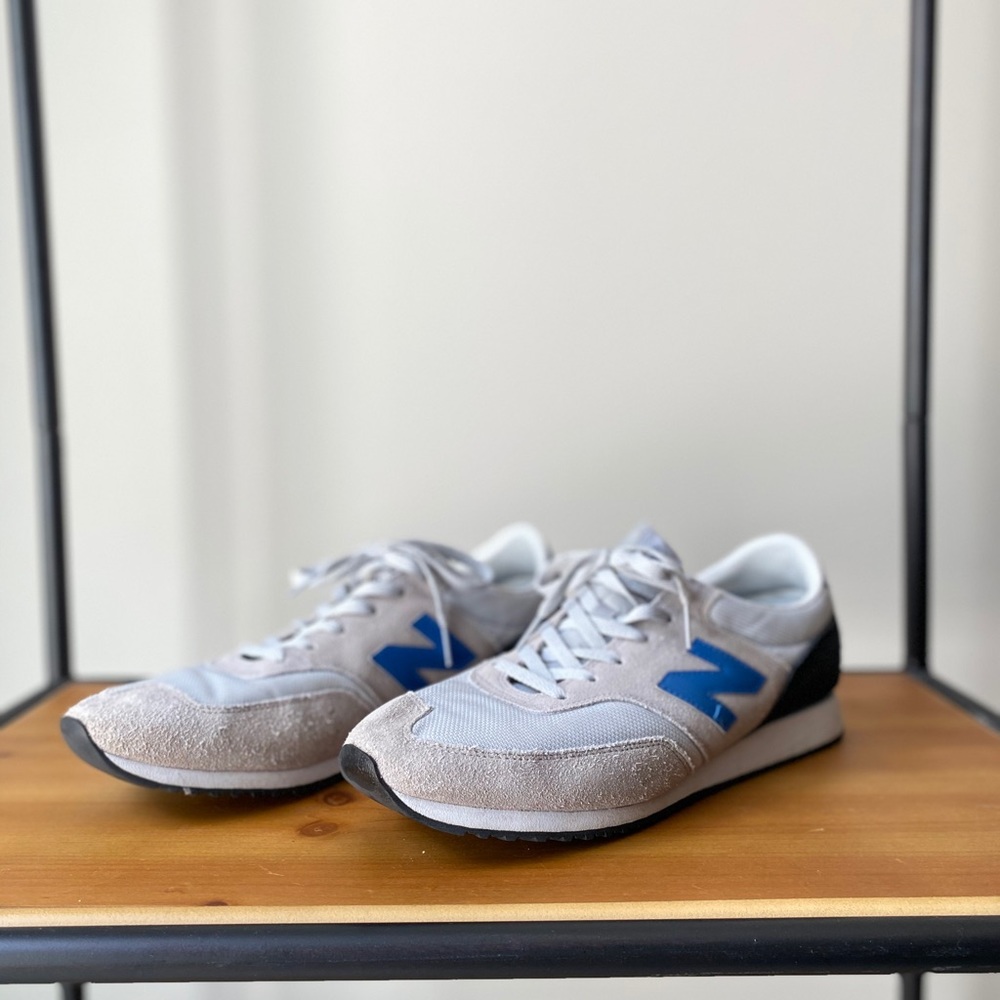 Men’s new balance sneakers